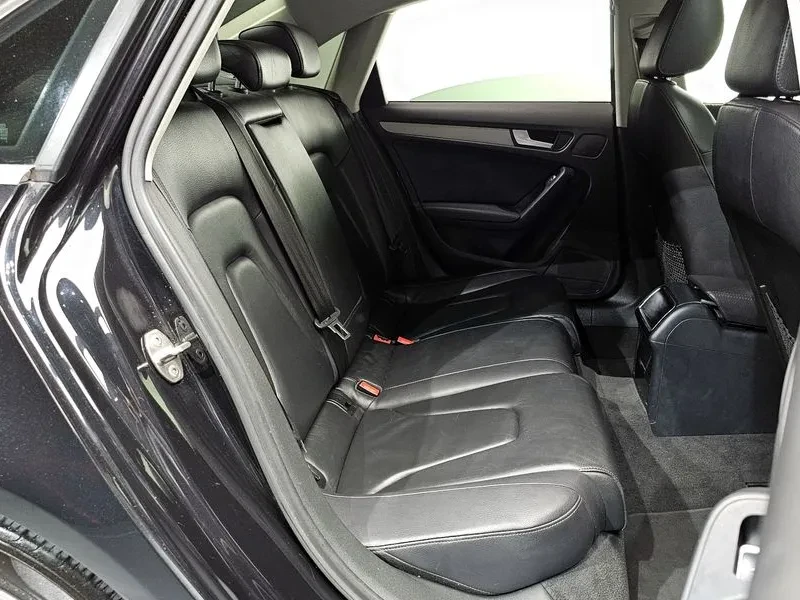 Audi A4 2.0 TDI Quattro, снимка 12 - Автомобили и джипове - 54143609