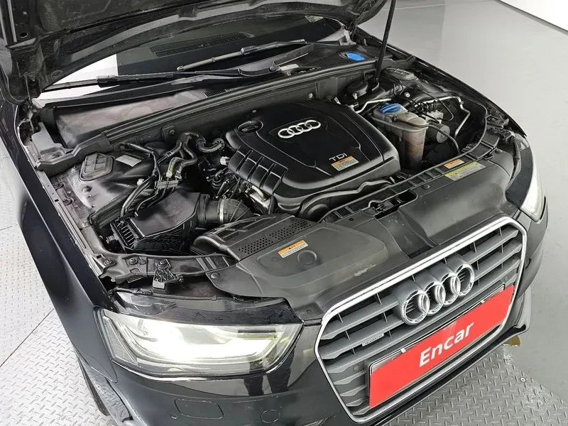 Audi A4 2.0 TDI Quattro, снимка 6 - Автомобили и джипове - 54143609