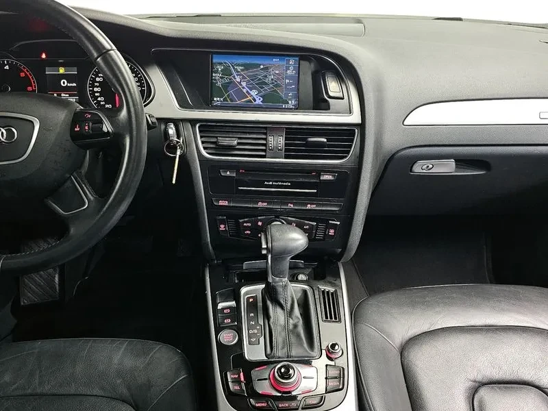 Audi A4 2.0 TDI Quattro, снимка 14 - Автомобили и джипове - 54143609