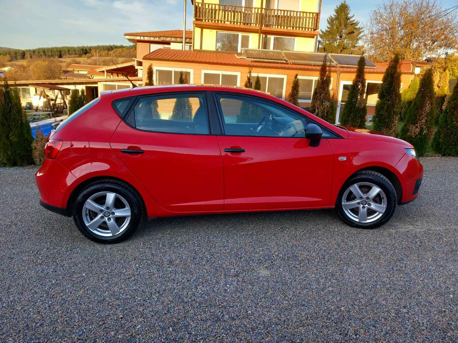 Seat Ibiza 1.6TDi-90HP - изображение 7