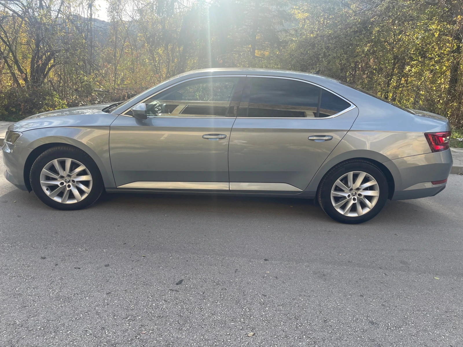 Skoda Superb 2.0TDI 4x4 190кс - изображение 3