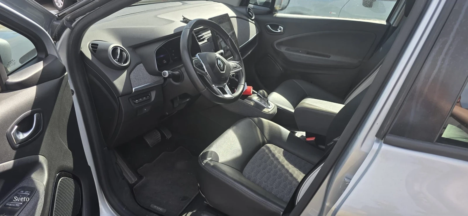 Renault Zoe 52kwh* 400km* 135hp* КОЖА* NAVI* КАМЕРА* 6.2022г - изображение 10