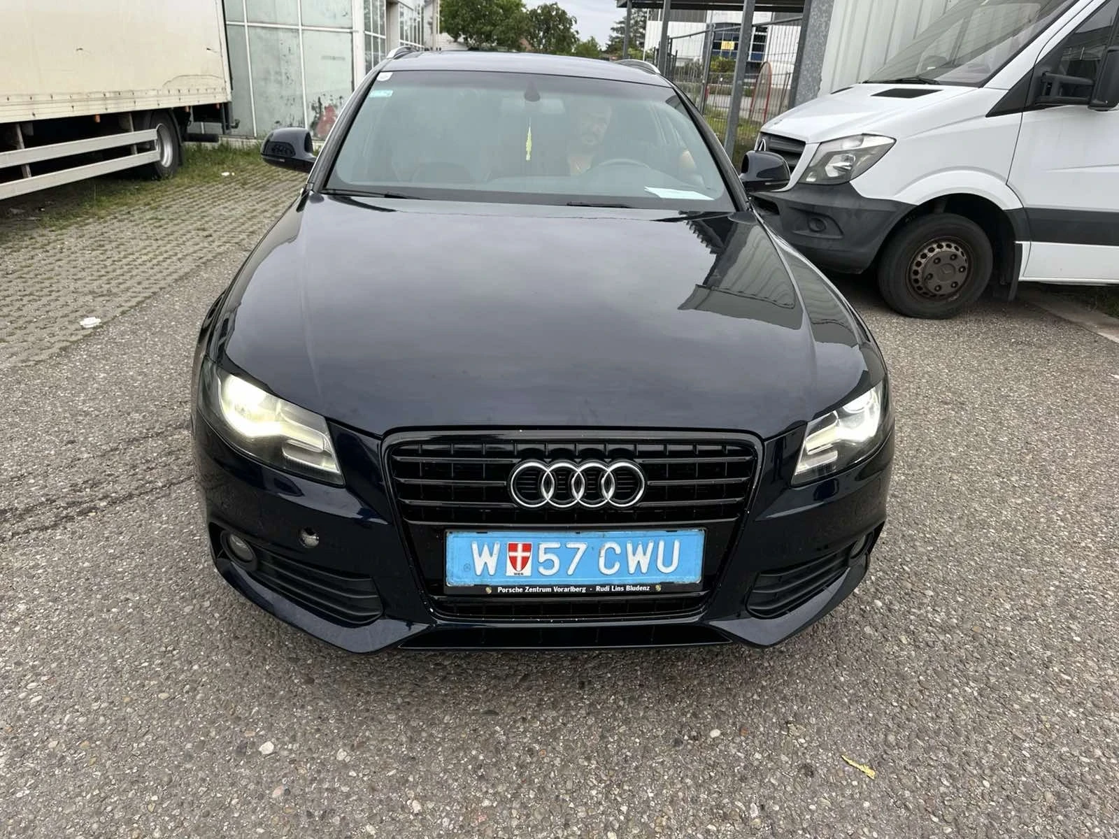 Audi A4 2010+ АВТОМАТ+ 2.0TDI-140кс+ КОЖА+ НАВИ+ S-LAIN - изображение 2
