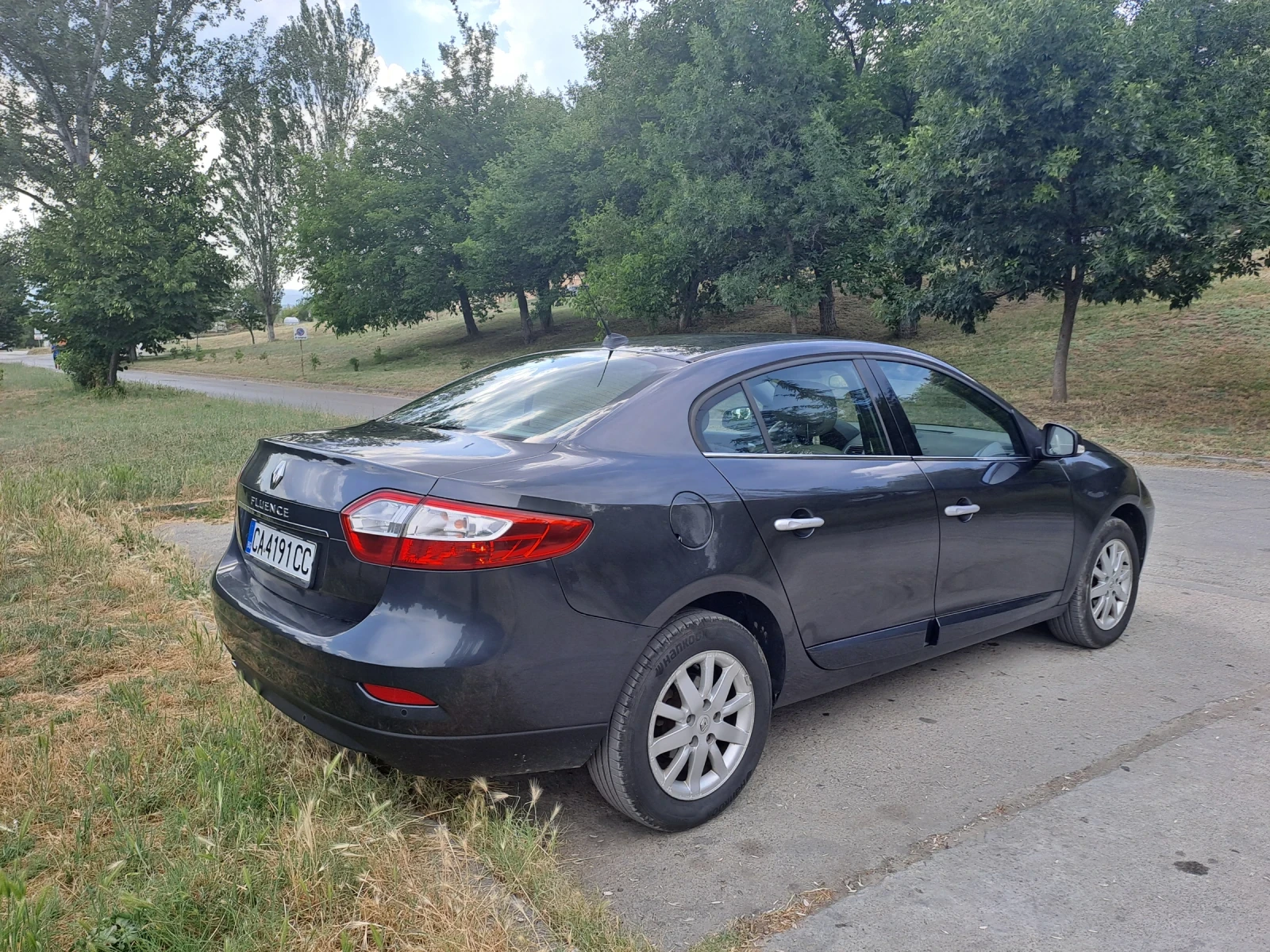 Renault Fluence 1.5 DCI * Автомат*  - изображение 3