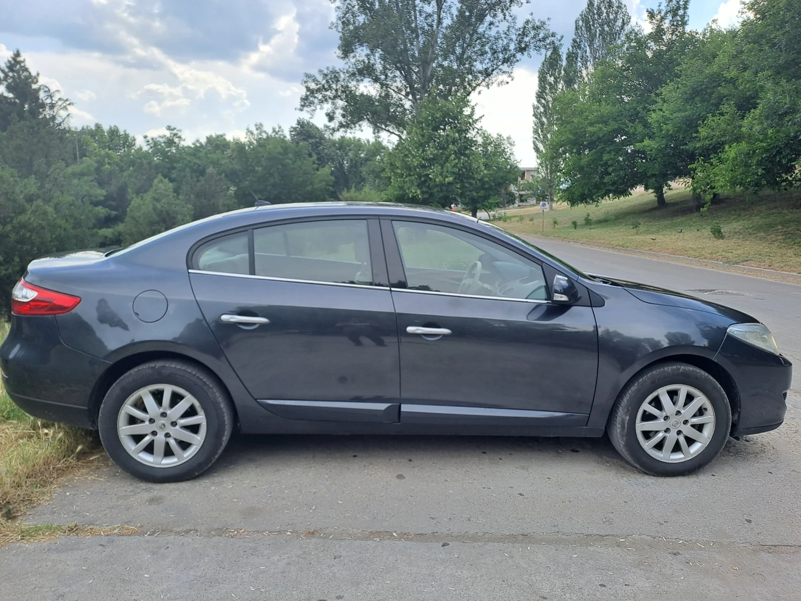 Renault Fluence 1.5 DCI * Автомат*  - изображение 2
