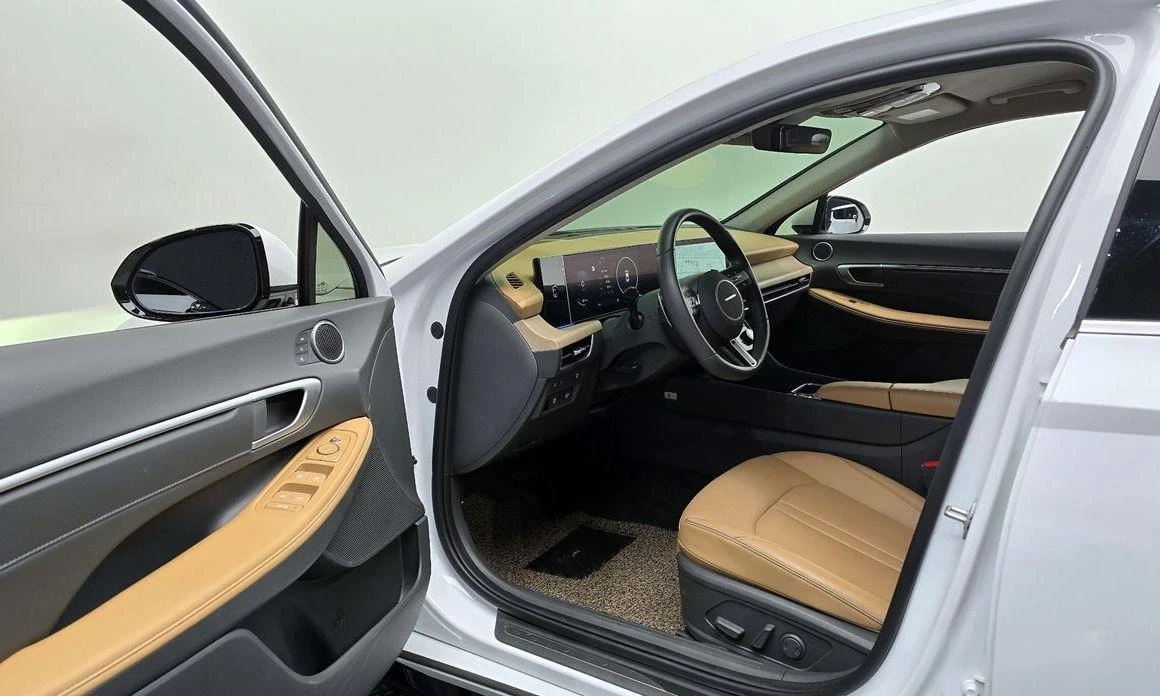 Hyundai Sonata 2.0 LPG Inspiration * -   *  | Mobile.bg   11