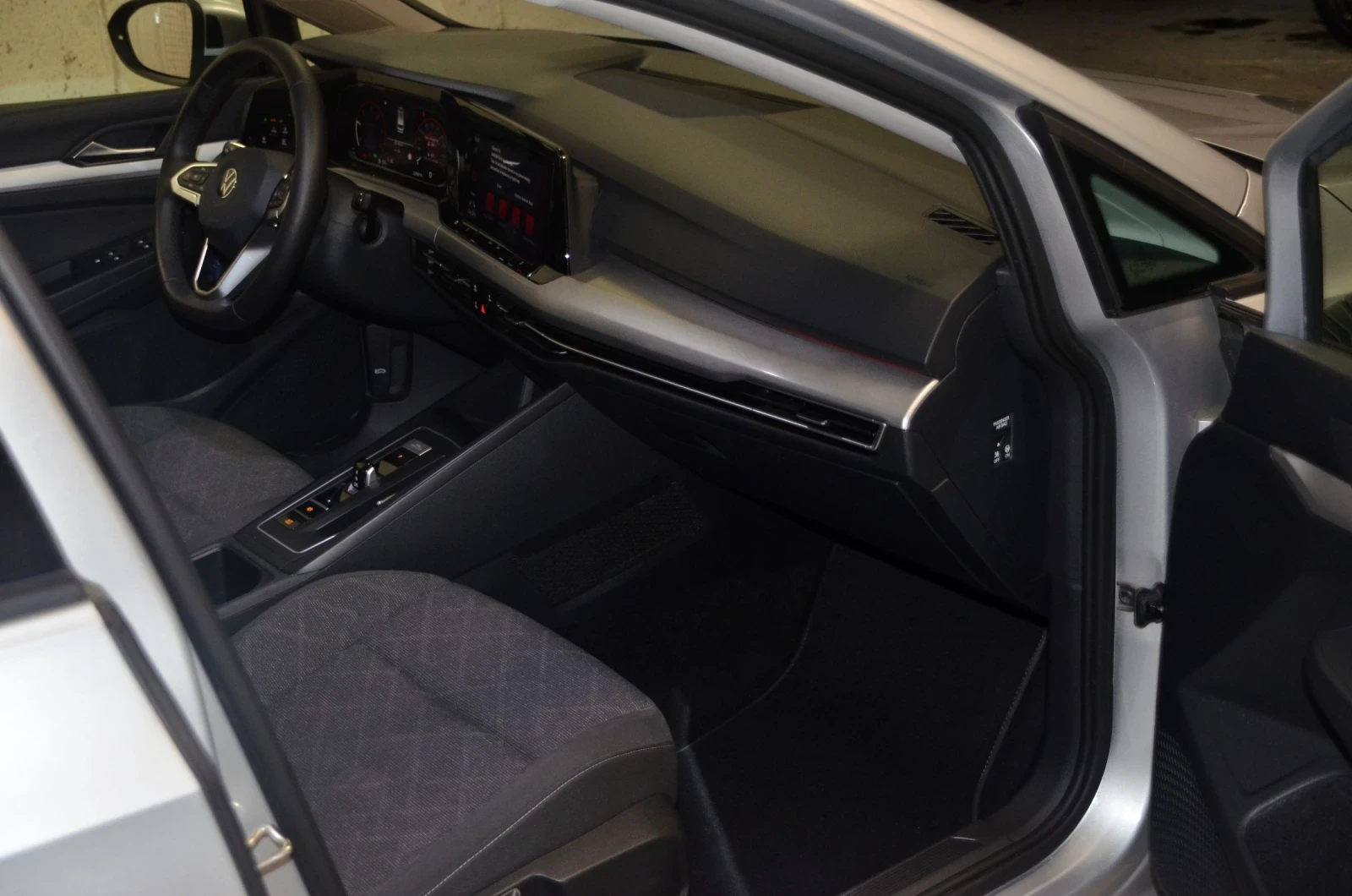 VW Golf Variant 2.0TDI * life* * DSG*  | Mobile.bg � ����������� 15