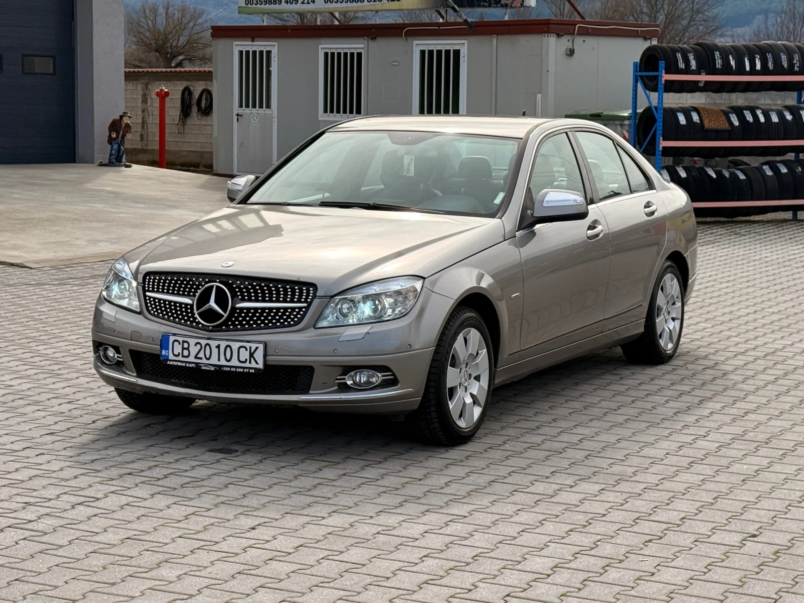 Mercedes-Benz C 220 Алкантара | Регистрирана | 646 | Ръчка - изображение 4