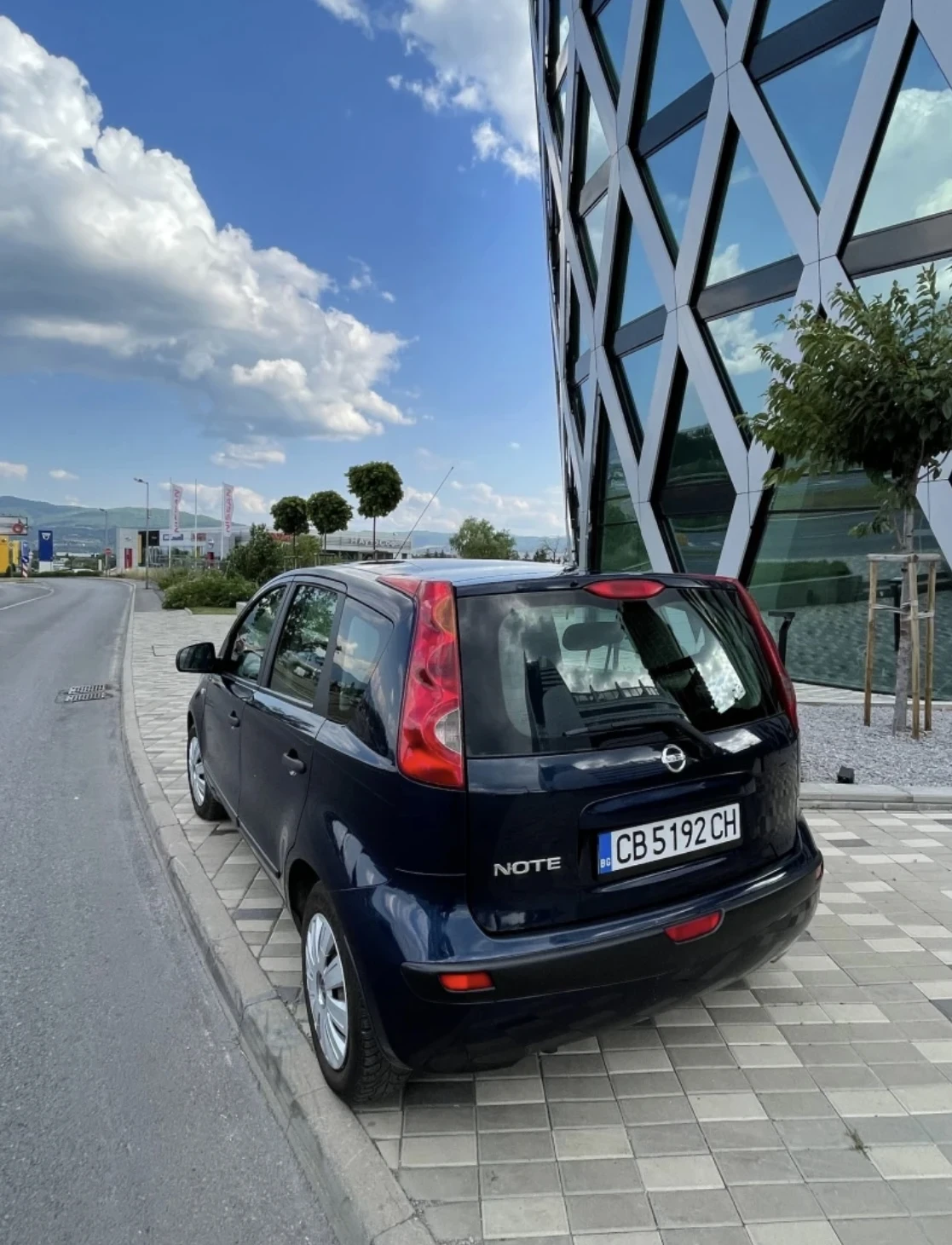 Nissan Note ОТЛИЧНА/////ГАЗОВ ИНЖЕКЦИОН-висок клас, снимка 6 - Автомобили и джипове - 53801601