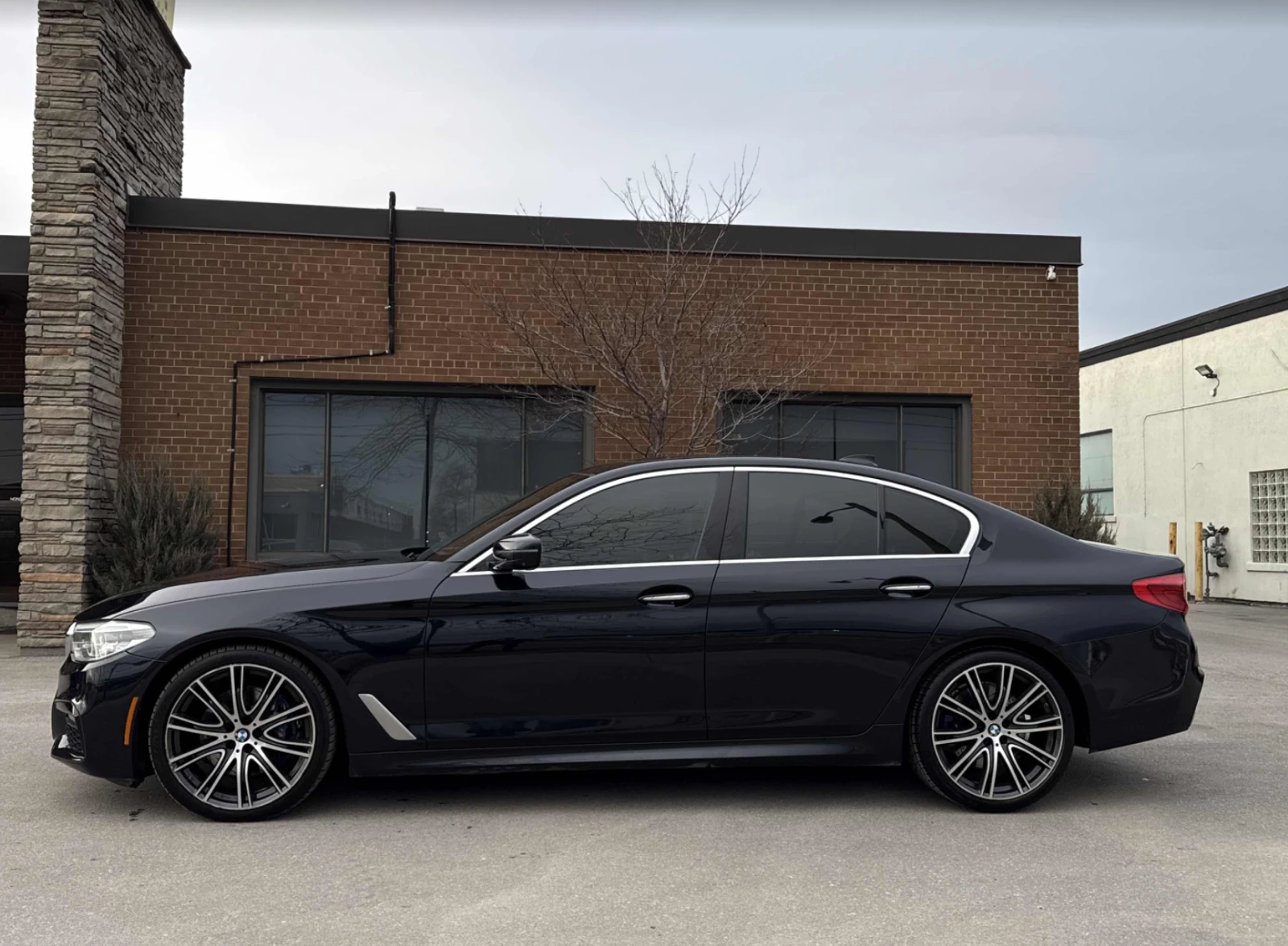 BMW 530 XDRive - 360| SUNROOF| CAMERA| HEATED SEATS| MASAG | Mobile.bg � ����������� 2