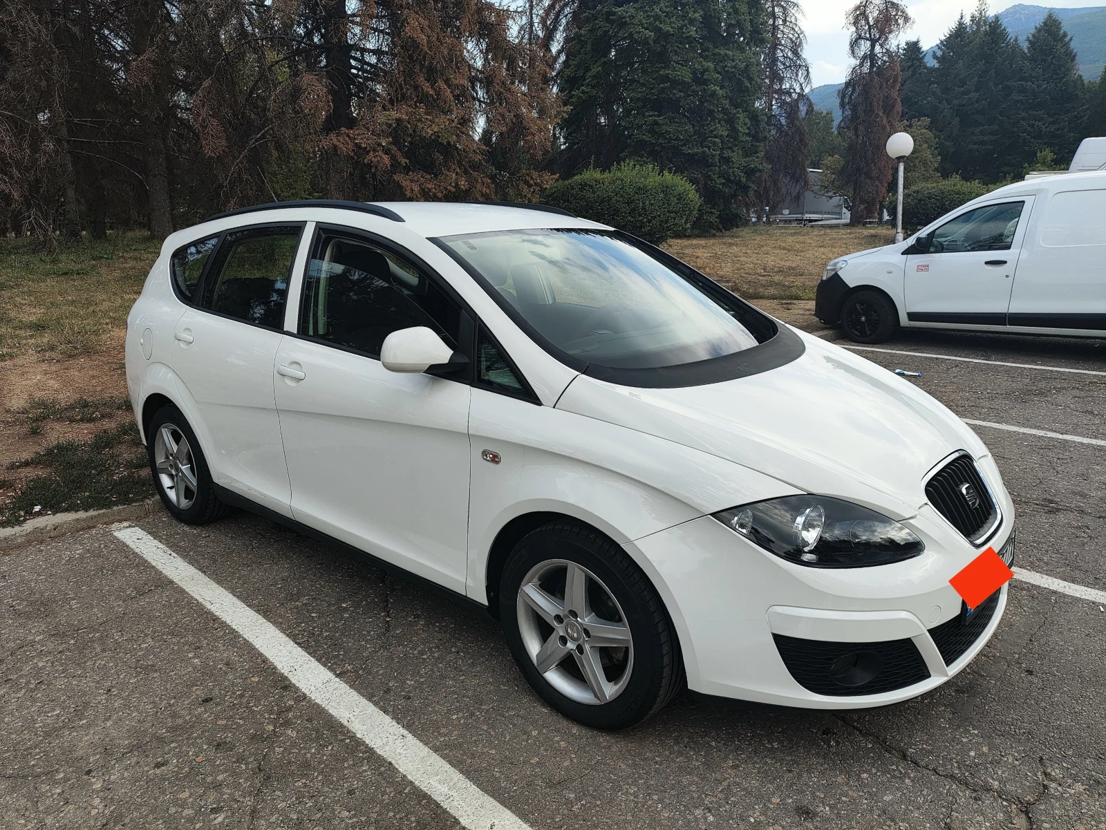 Seat Altea XL Bifuel LPG, снимка 2 - Автомобили и джипове - 53913935