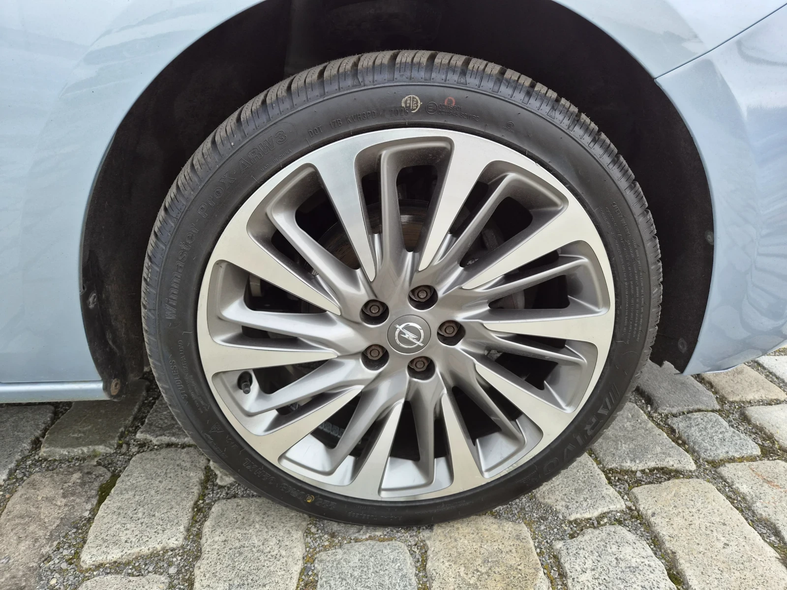 Opel Astra 1.4i 125кс EURO 6B НОВИ ГУМИ , снимка 11 - Автомобили и джипове - 54033737