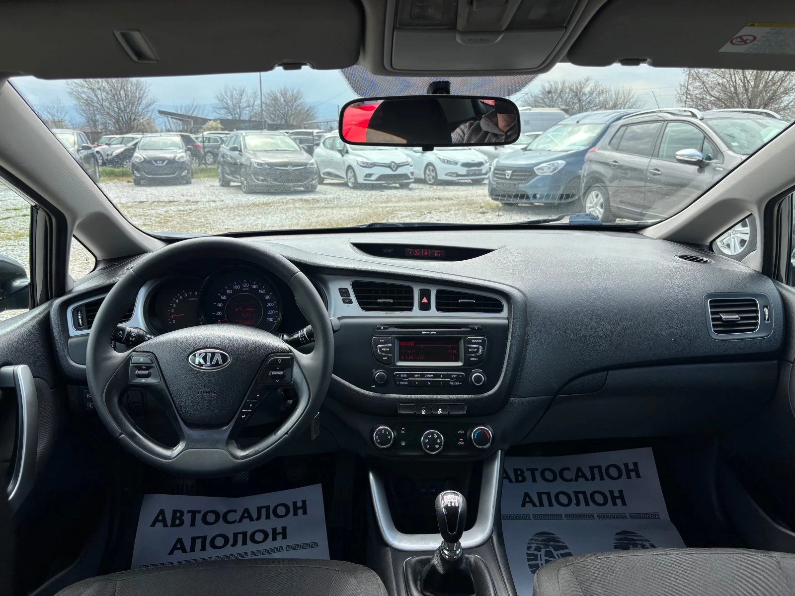 Kia Ceed 1.4i/6скорости, снимка 6 - Автомобили и джипове - 54042359
