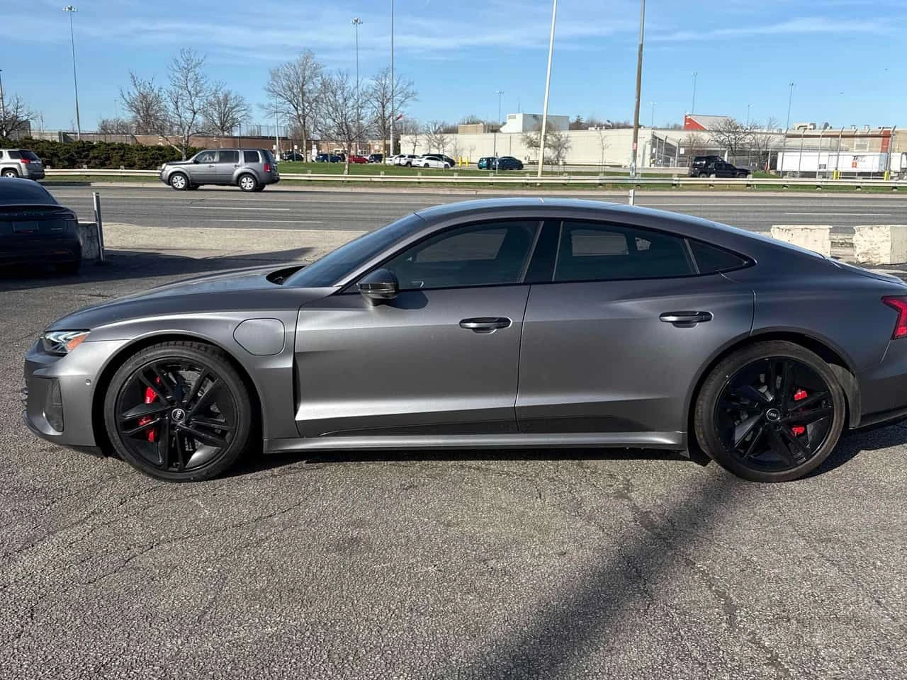 Audi E-Tron GT quattro  CARFAX, снимка 2 - Автомобили и джипове - 54236852