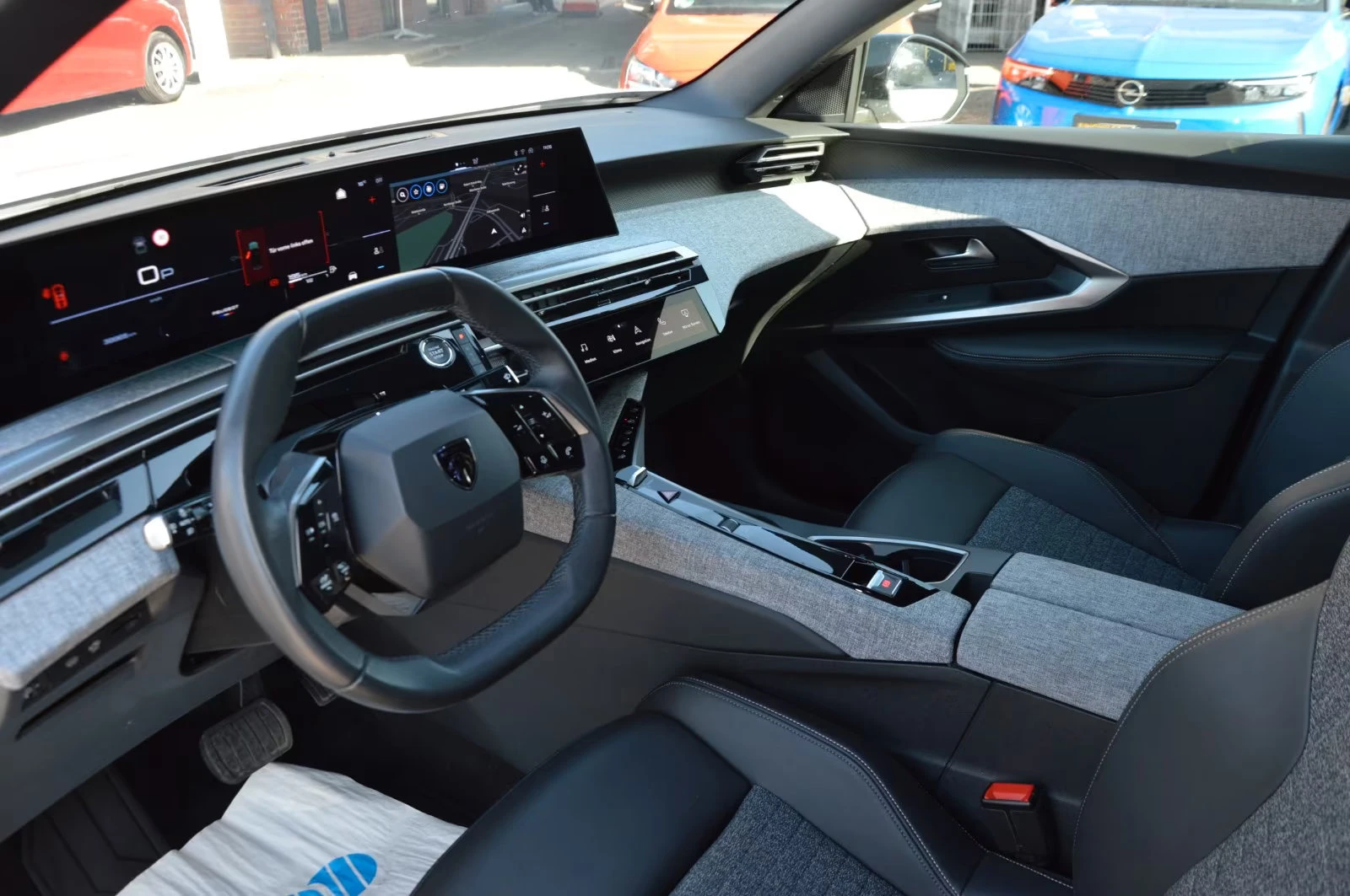 Peugeot 3008 ALLURE/145HP/LED/CAM/NAVI/ACC/KLESS/340z | Mobile.bg � ����������� 9