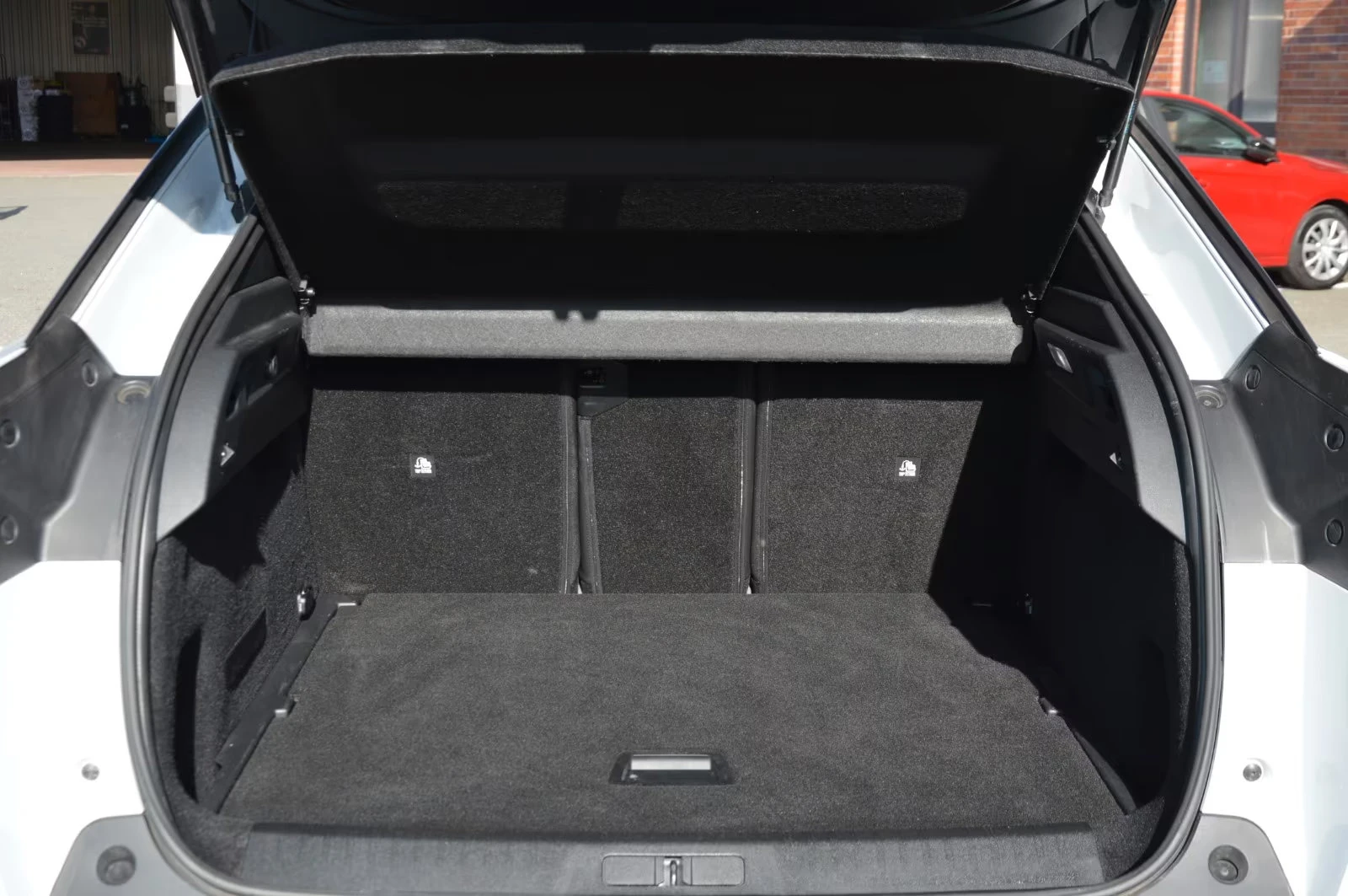 Peugeot 3008 ALLURE/145HP/LED/CAM/NAVI/ACC/KLESS/340z | Mobile.bg � ����������� 7