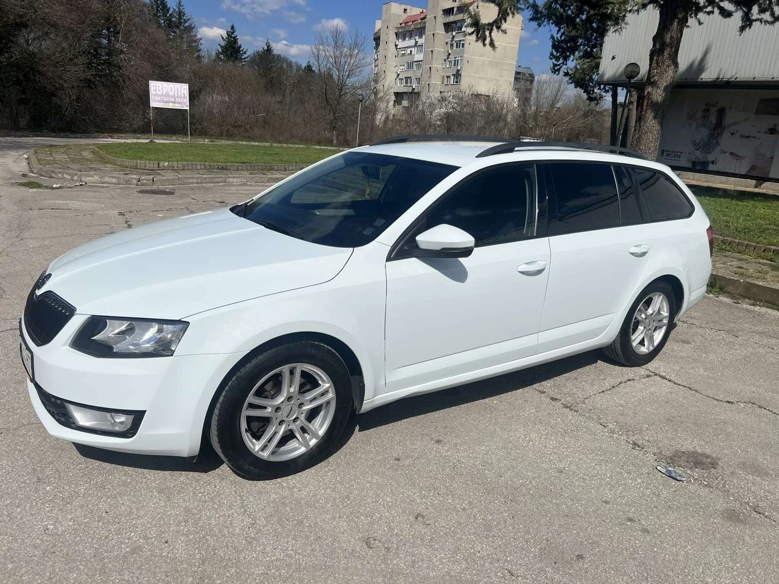 Skoda Octavia, снимка 2 - Автомобили и джипове - 54338812