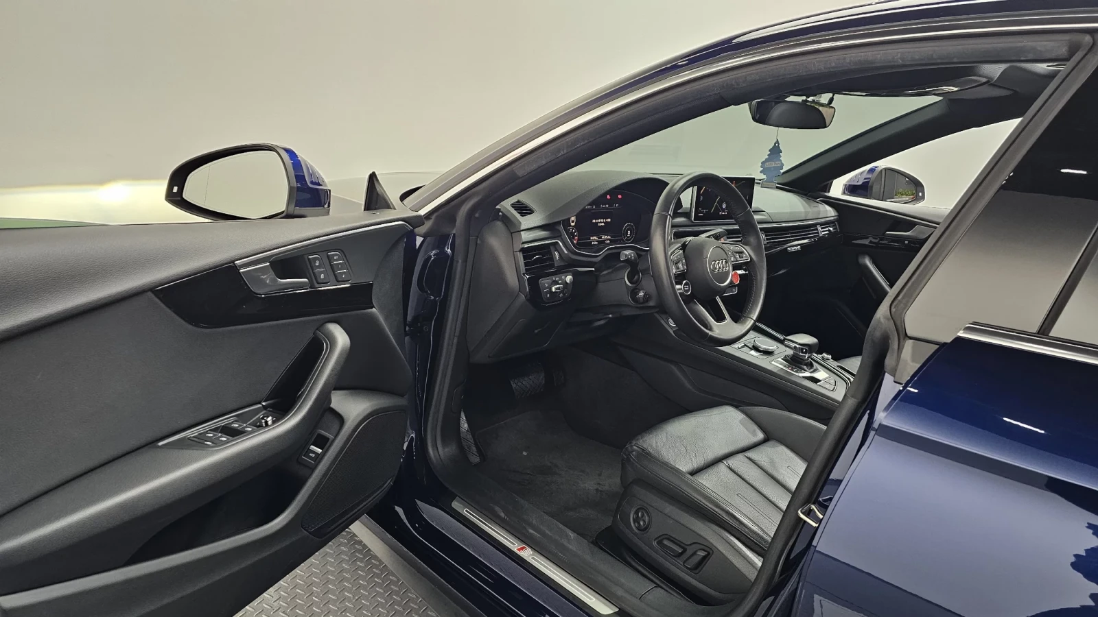 Audi A5 45 TFSI Quattro Premium, снимка 9 - Автомобили и джипове - 54775889