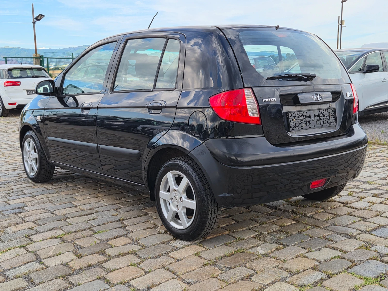 Hyundai Getz 1.1i КЛИМАТИК 102000 КМ. ЕВРО 4, снимка 8 - Автомобили и джипове - 54946927