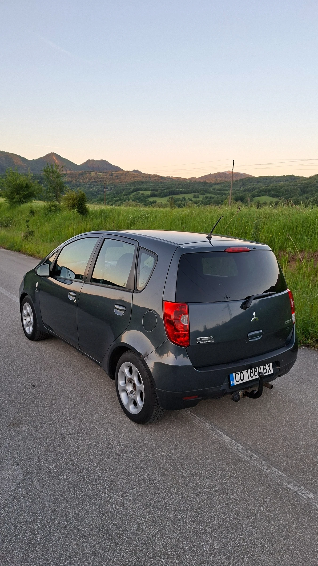 Mitsubishi Colt 1.3 , снимка 2 - Автомобили и джипове - 55042073