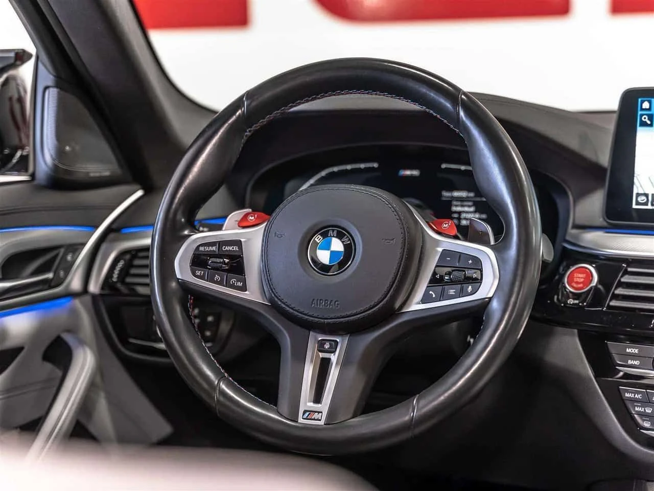 BMW M5 * Competition| Carbon Fiber Exterior Pkg| Winter R, снимка 8 - Автомобили и джипове - 55384151