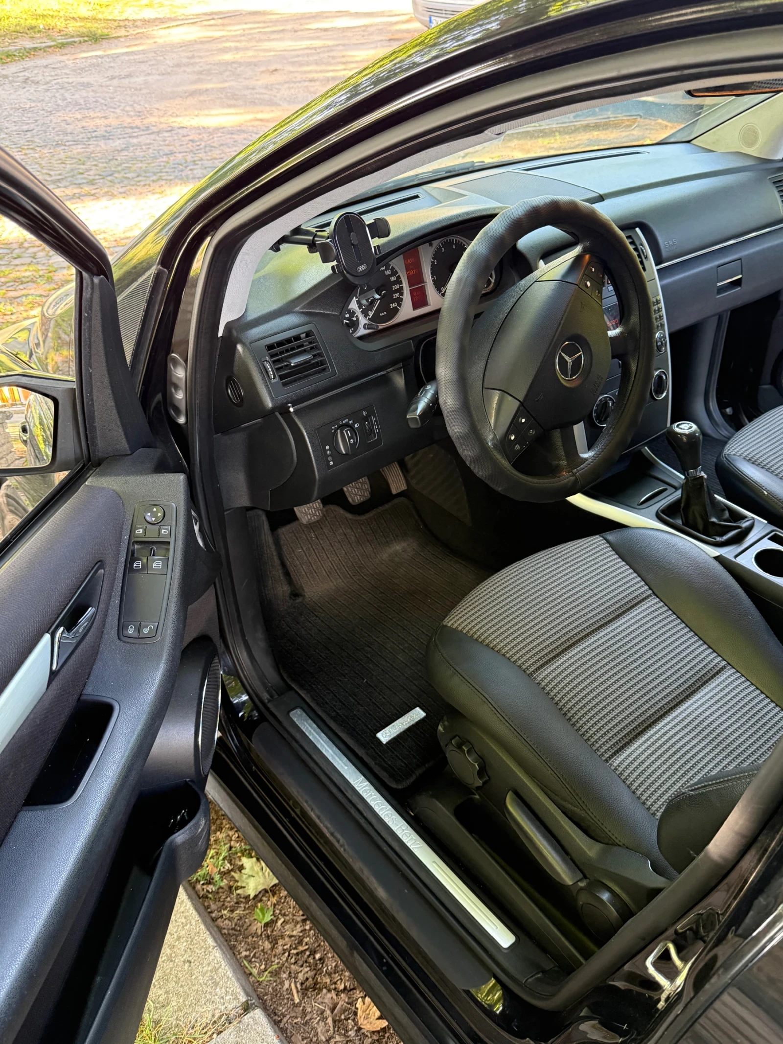 Mercedes-Benz B 170, снимка 5 - Автомобили и джипове - 55424951
