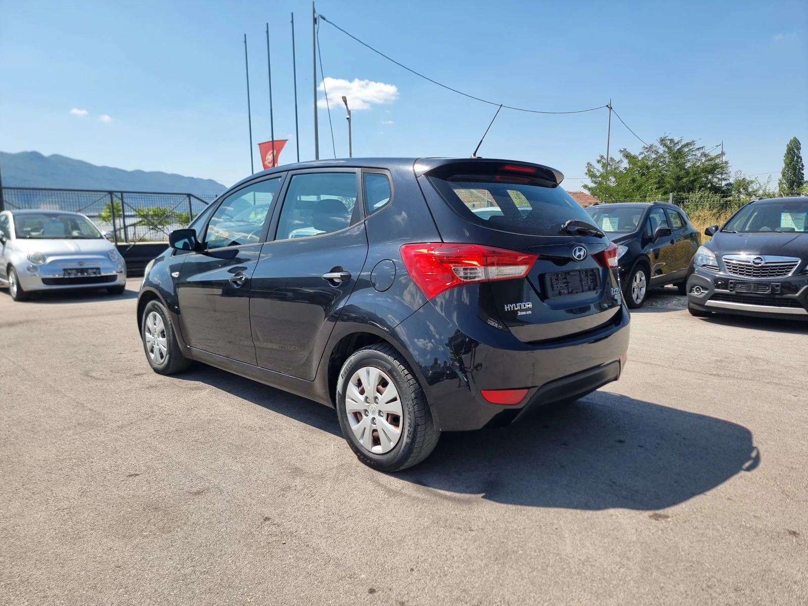 Hyundai Ix20 1.4CRDI, снимка 4 - Автомобили и джипове - 55492116