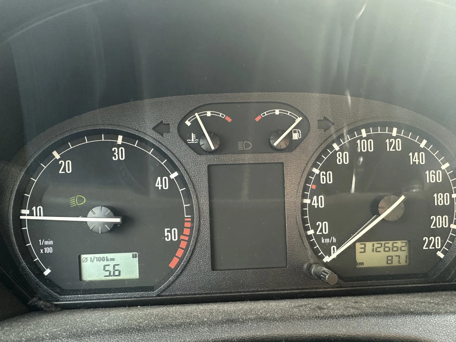 Skoda Fabia MK1, снимка 5 - Автомобили и джипове - 55811437