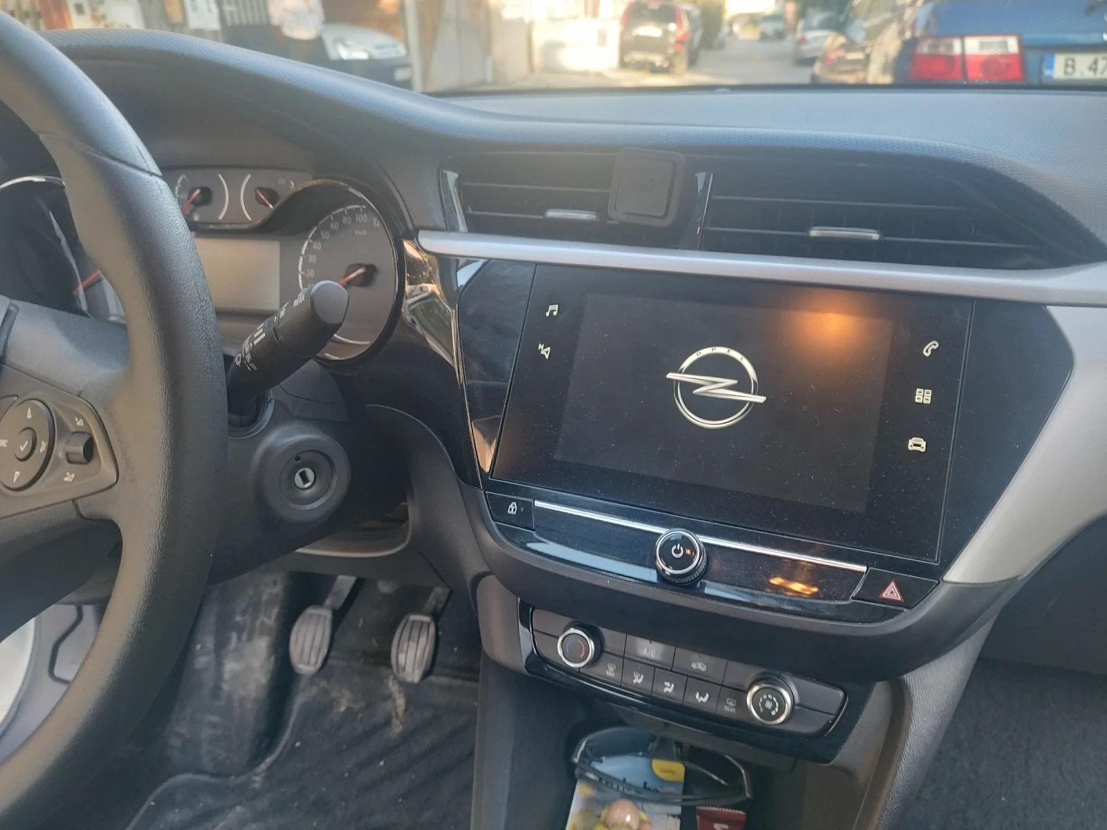 Opel Corsa, снимка 12 - Автомобили и джипове - 55846886