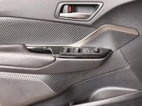 Toyota C-HR LE CAMERA RECUL SIEGES CHAUFFANTS A/C BLUETOOTH - 16294 € - 98821366 7