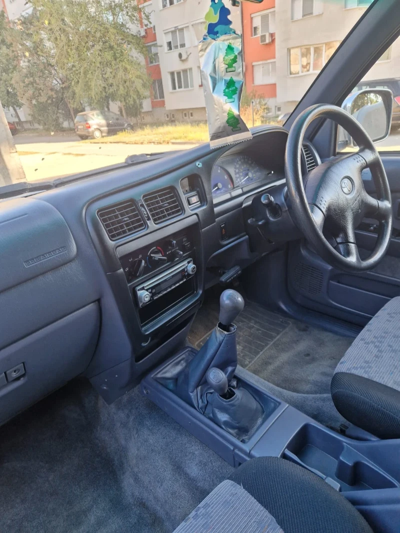 Toyota Hilux, снимка 5 - Автомобили и джипове - 47916097