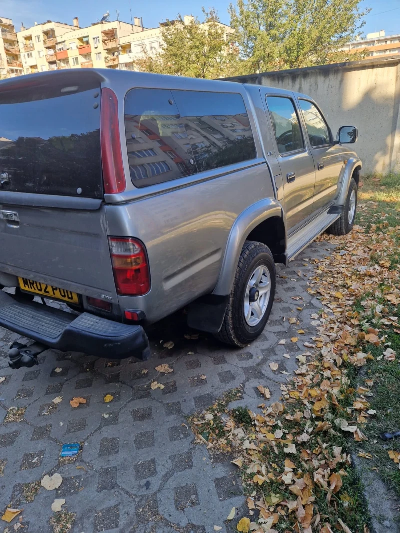 Toyota Hilux, снимка 2 - Автомобили и джипове - 47916097