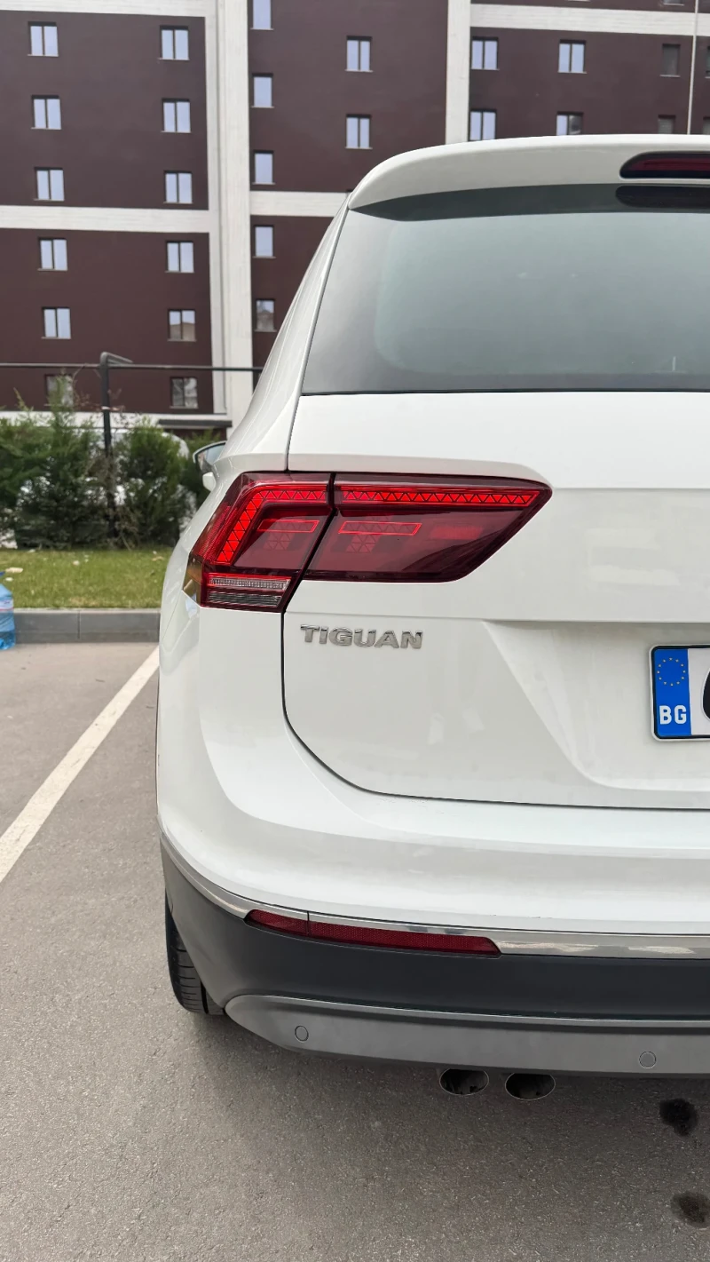 VW Tiguan 2.0 TDI, снимка 8 - Автомобили и джипове - 49506576