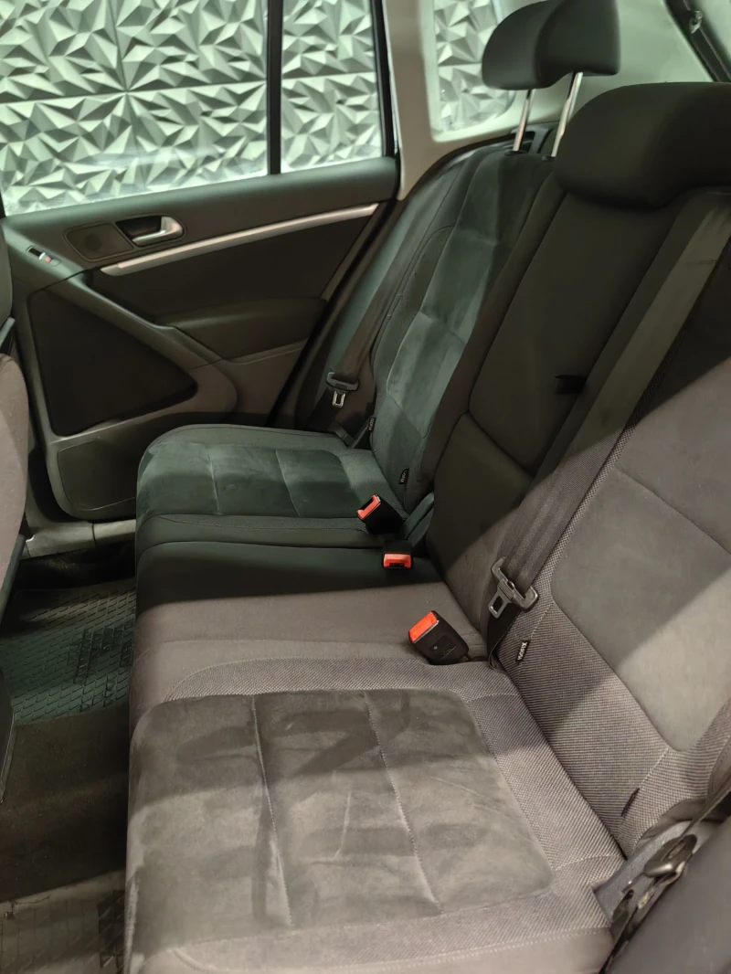 VW Tiguan N1* FACE* 4x4* ПОДГРЕВ* НАВИ* PARK ASSIST, снимка 12 - Автомобили и джипове - 52575455