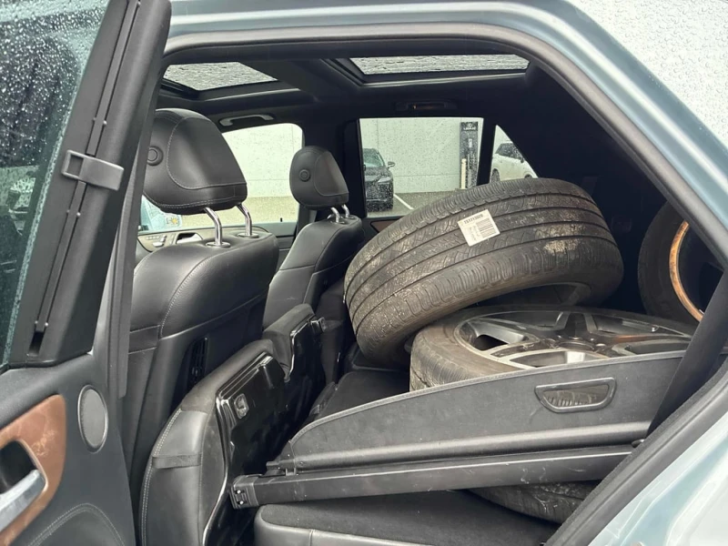 Mercedes-Benz GLE 350 d 2016 * CARFAX * БЕЗ ПЪРВОНАЧАЛНА ВНОСКА, снимка 9 - Автомобили и джипове - 52774622