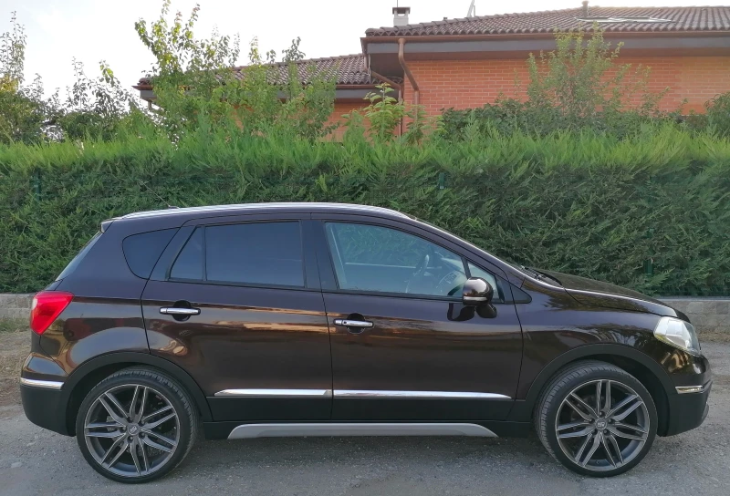 Suzuki SX4 S-Cross 1.6i-Панорамa Навигация Камера KEYLESS-Go, снимка 6 - Автомобили и джипове - 52865528