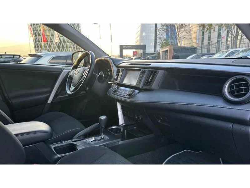 Toyota Rav4 2.5 HSD EXECUTIVE PLUS AWD - изображение 6