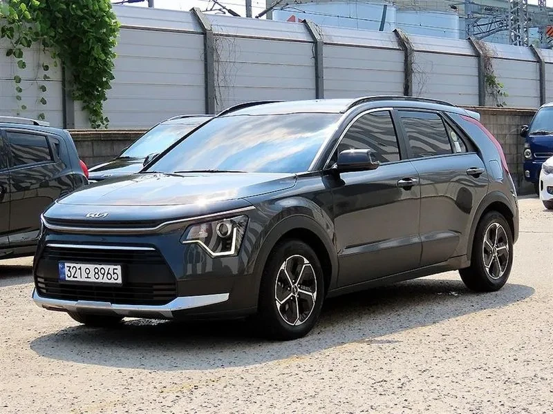 Kia Niro Trendy, снимка 2 - Автомобили и джипове - 56128291