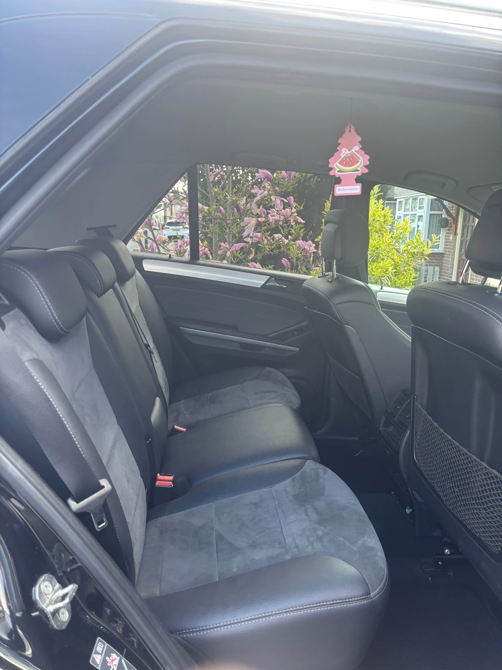 Mercedes-Benz ML 350 Десен волан - изображение 8