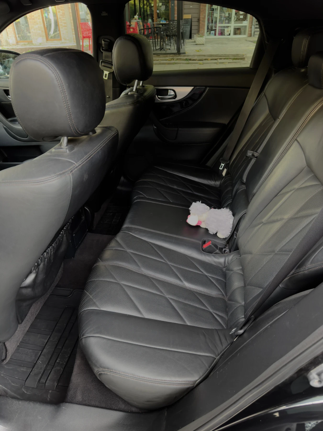 Infiniti QX70 3.0 DS/ 7-степенно DSG/ BOSE/ 360 камери - изображение 6