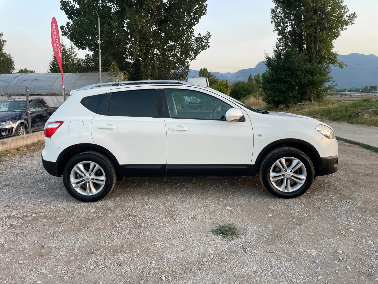 Nissan Qashqai 1.5DCI-FEIS-NAVI-PANO-ITALIA - изображение 4