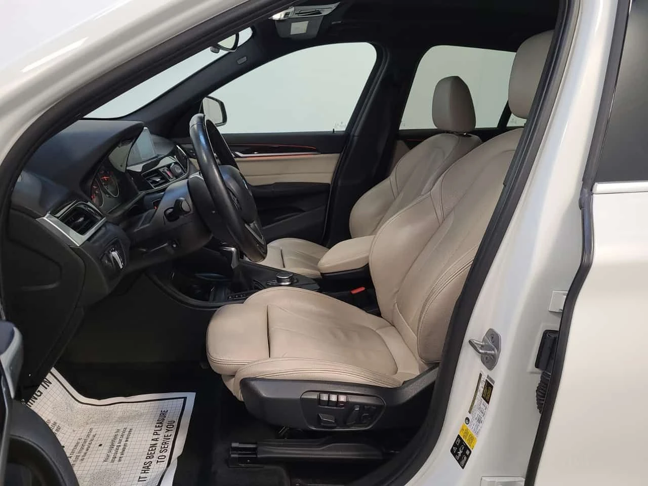 BMW X1 * XDRIVE28I | PANO | �������� | CARFAX | Mobile.bg � ����������� 5