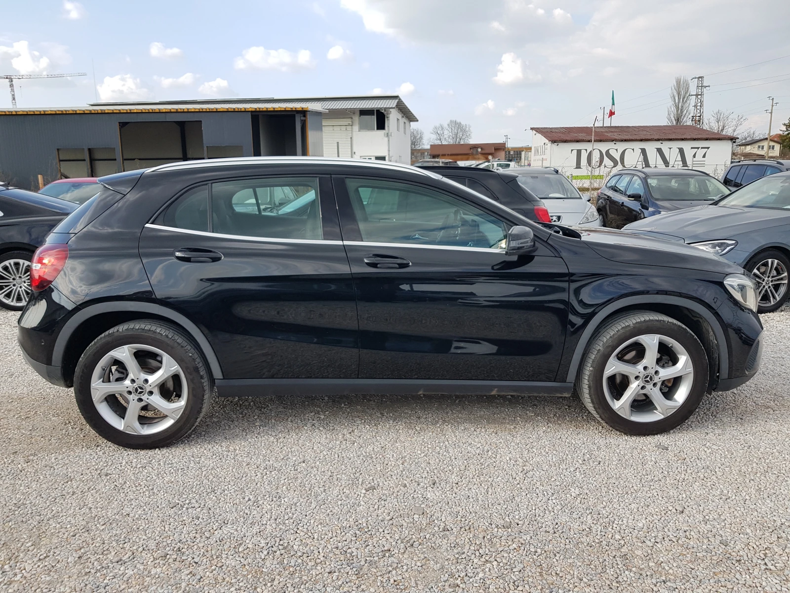 Mercedes-Benz GLA 200 D FACELIFT EURO 6B ИТАЛИЯ , снимка 8 - Автомобили и джипове - 53987247
