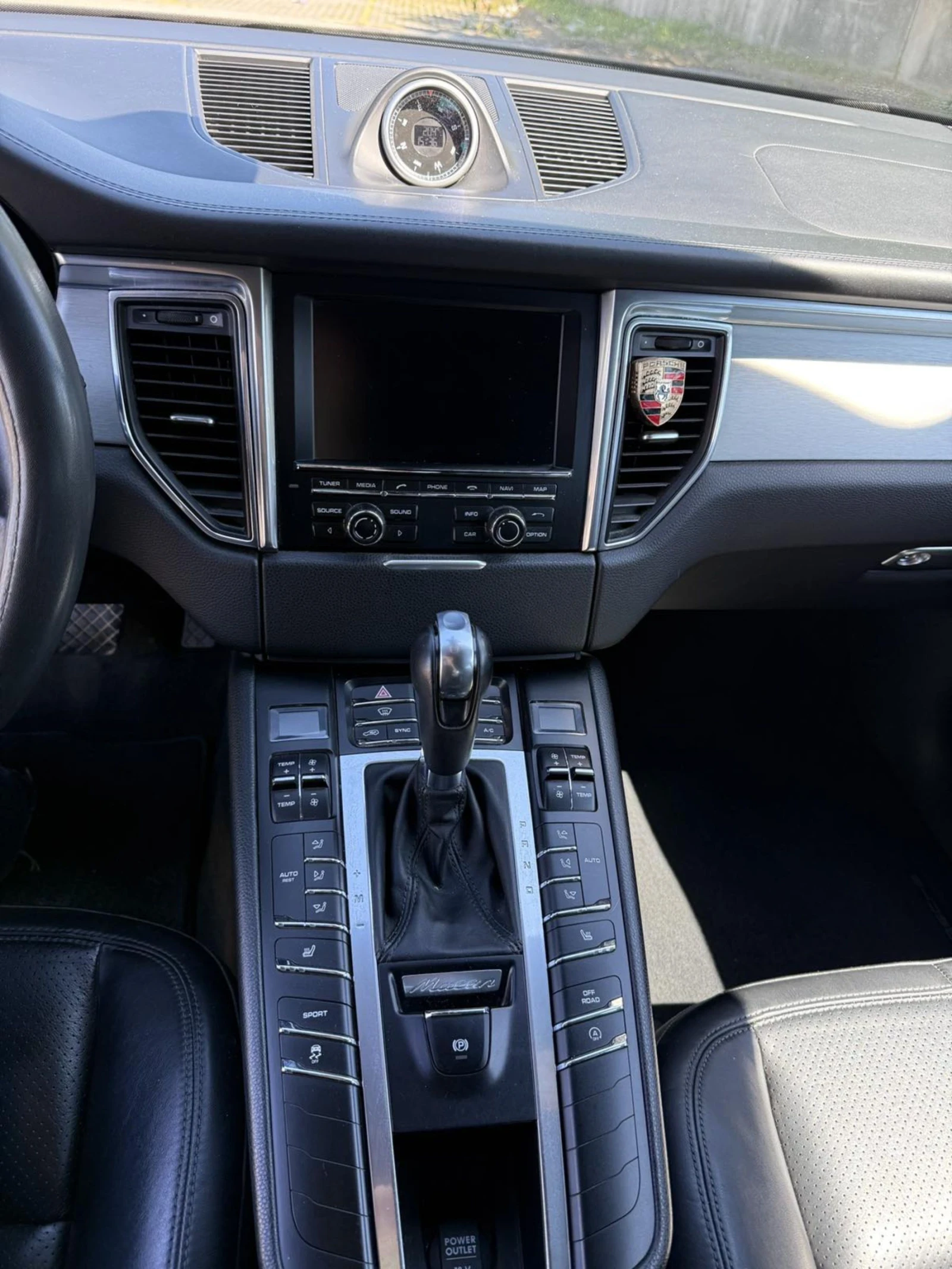 Porsche Macan, снимка 16 - Автомобили и джипове - 54571725