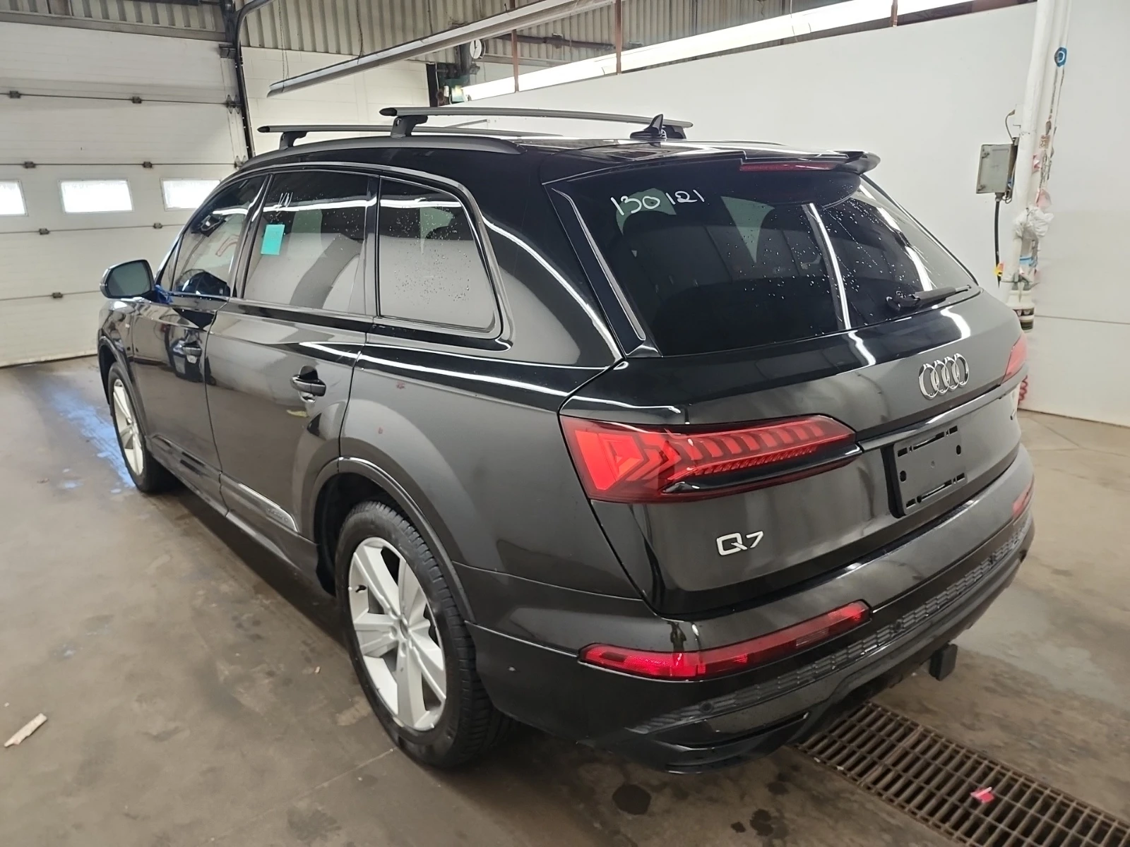 Audi Q7 komfort, снимка 6 - Автомобили и джипове - 55051620