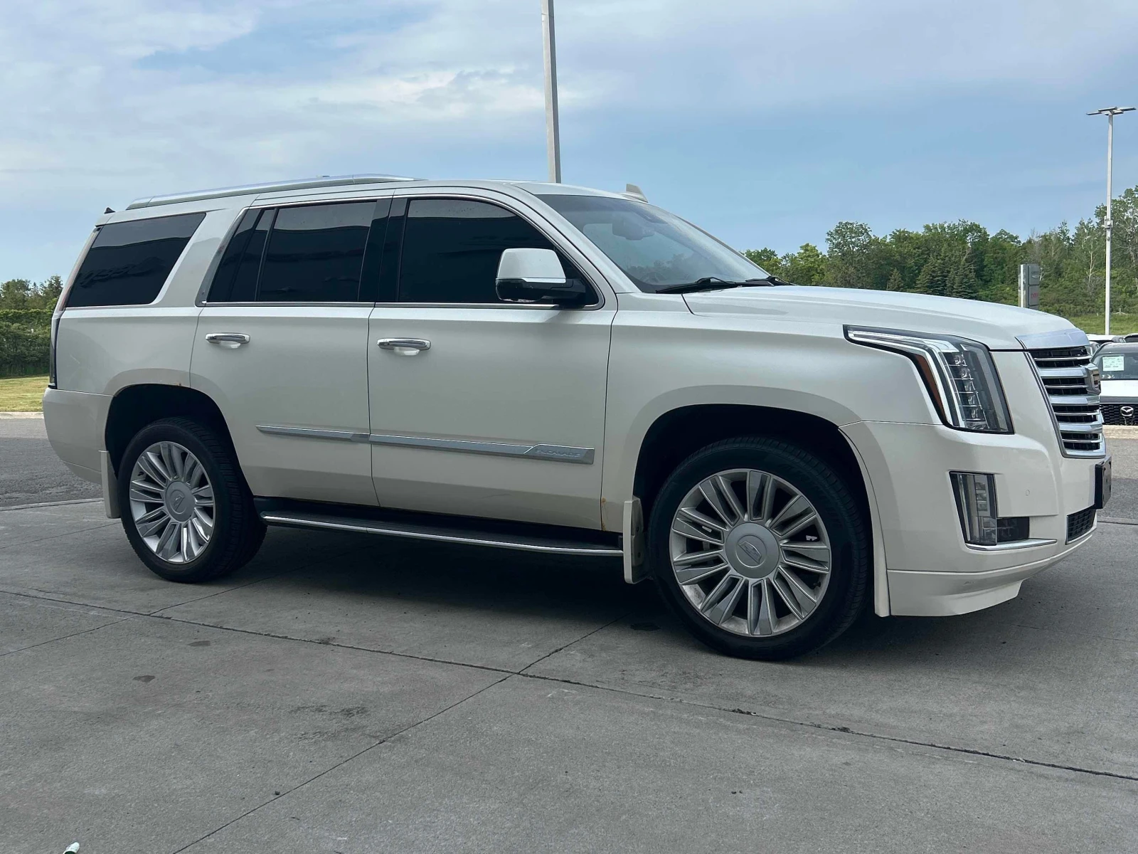 Cadillac Escalade PLATINUM * * CARFAX * * АВТО КРЕДИТ * * , снимка 3 - Автомобили и джипове - 55164902
