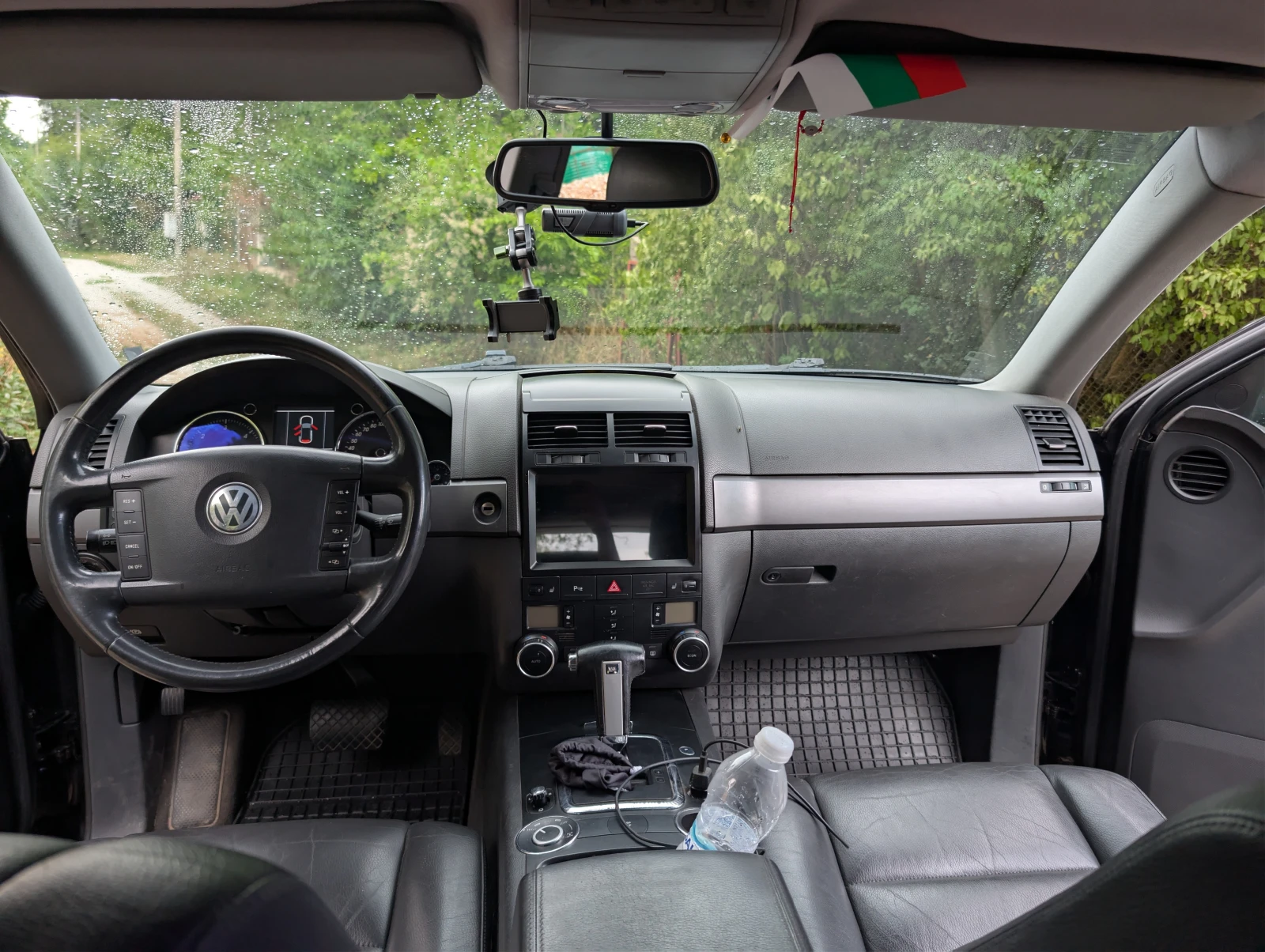 VW Touareg 3.0 V6 TDI, снимка 8 - Автомобили и джипове - 55535840