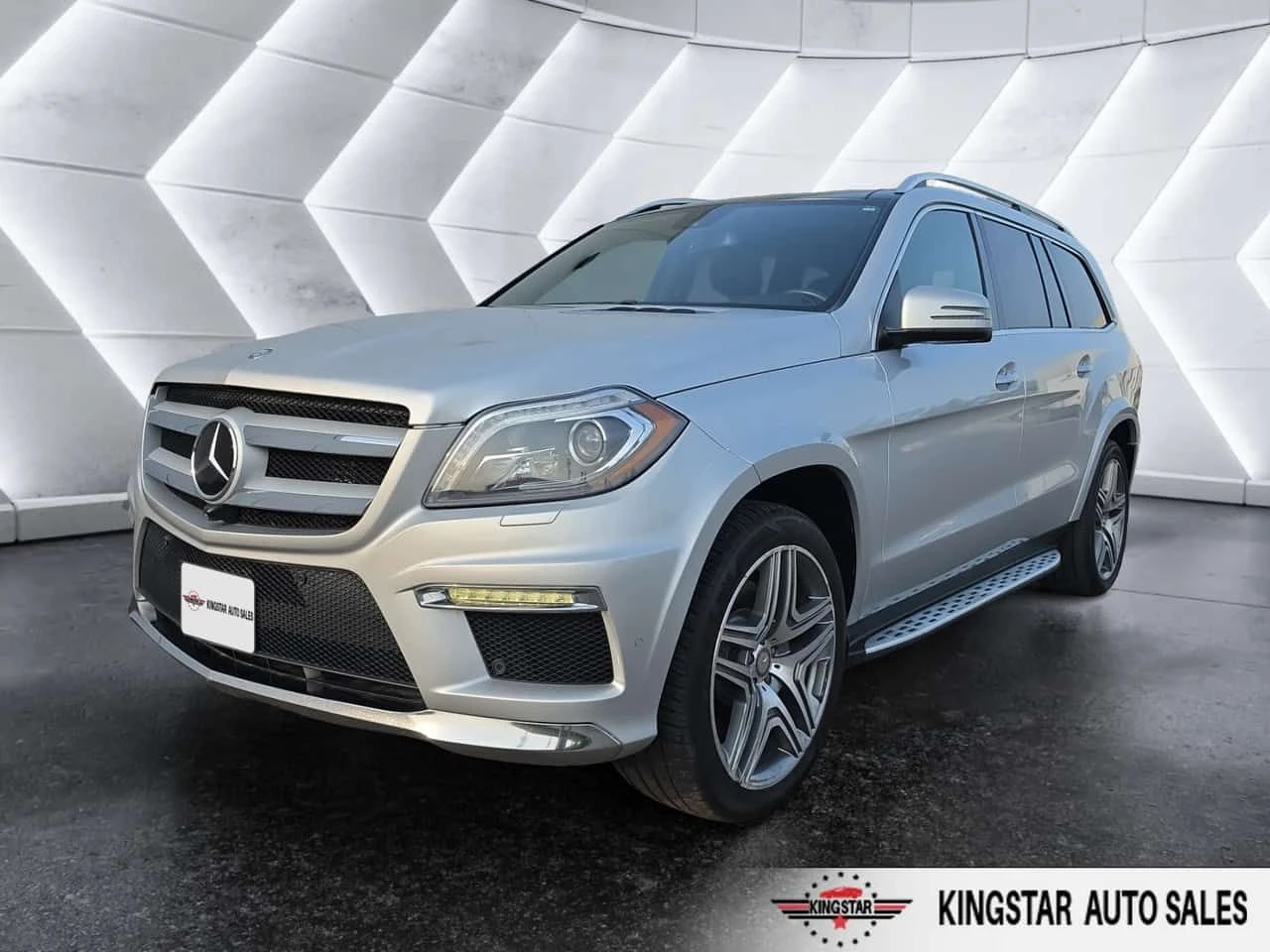Mercedes-Benz GL 4MATIC 4dr 350 BlueTEC  CARFAX, снимка 2 - Автомобили и джипове - 55680892