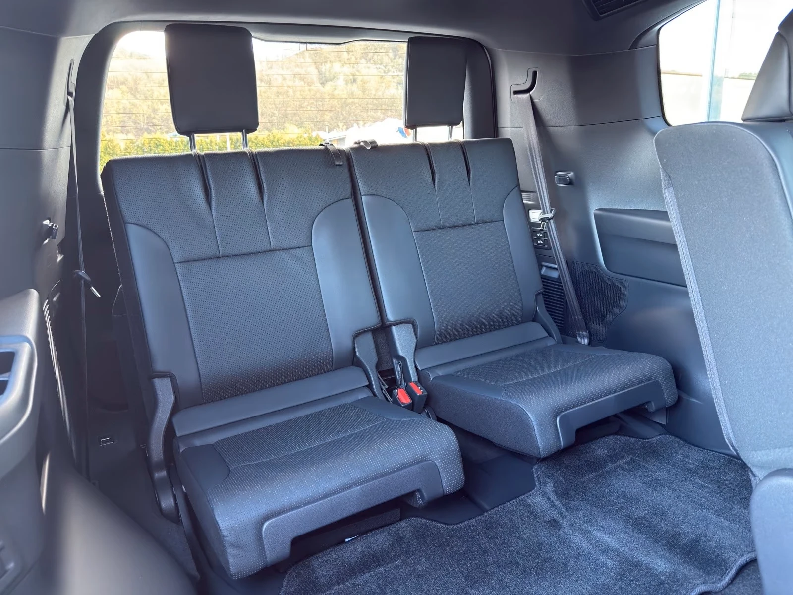 Toyota Land cruiser 300-VX* 6+ 1* TV* DISTR* MEMORY* 360CAM* KEYLESS, снимка 17 - Автомобили и джипове - 55689533