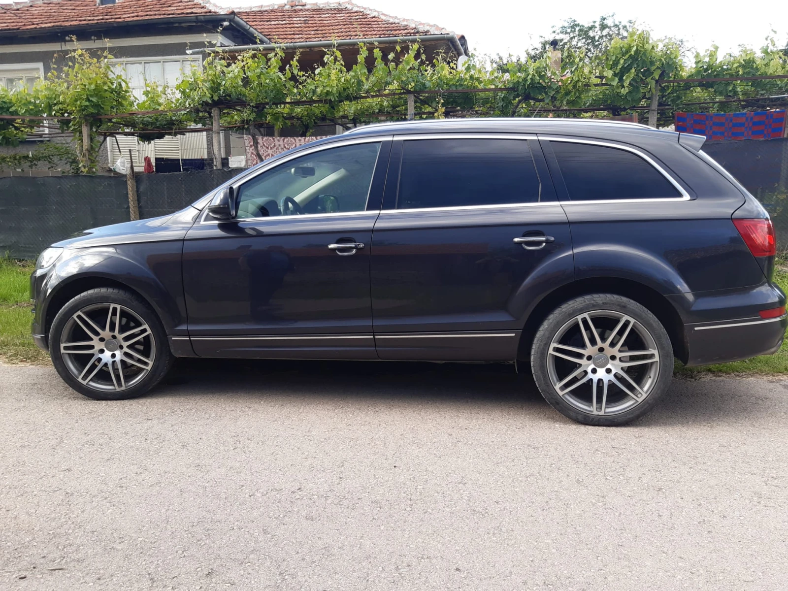 Audi Q7 EXCLUSIVE 7 МЕСТА, снимка 2 - Автомобили и джипове - 55710293